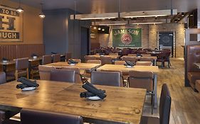 Four Points By Sheraton Toronto Airport East